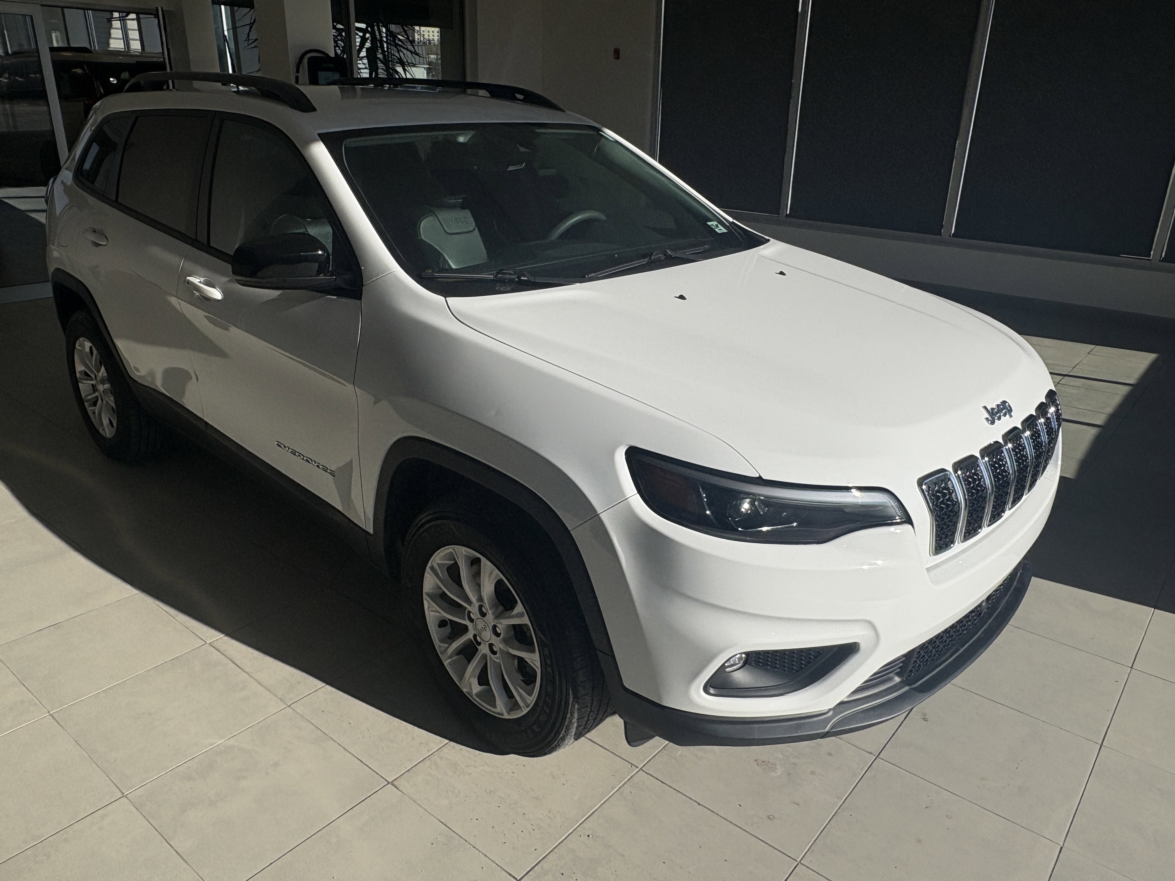 2022 Jeep Cherokee Latitude Lux