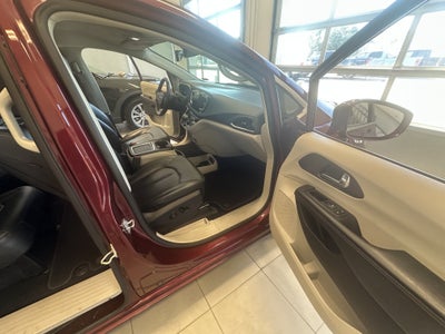 2019 Chrysler Pacifica Touring L Plus
