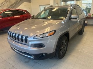 Used 2016 Jeep Cherokee Limited with VIN 1C4PJMDS0GW227100 for sale in Elkins, WV