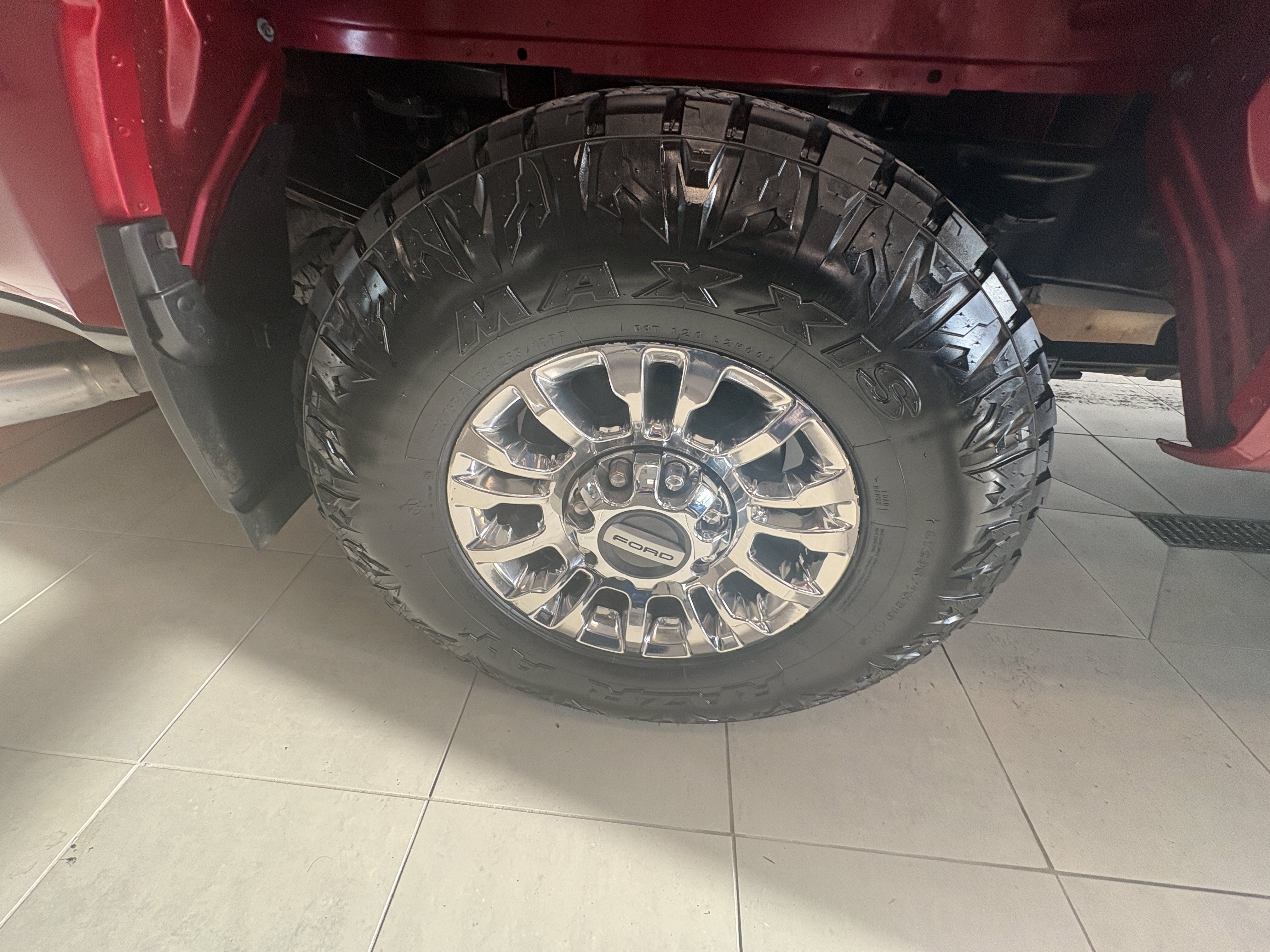 2022 Ford Super Duty F-350 SRW LARIAT