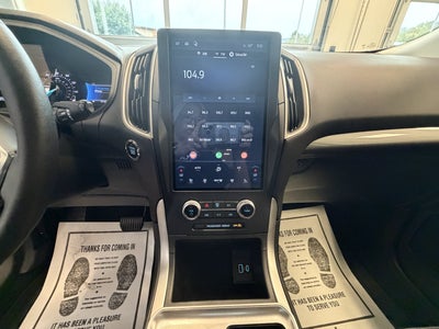 2024 Ford Edge BASE