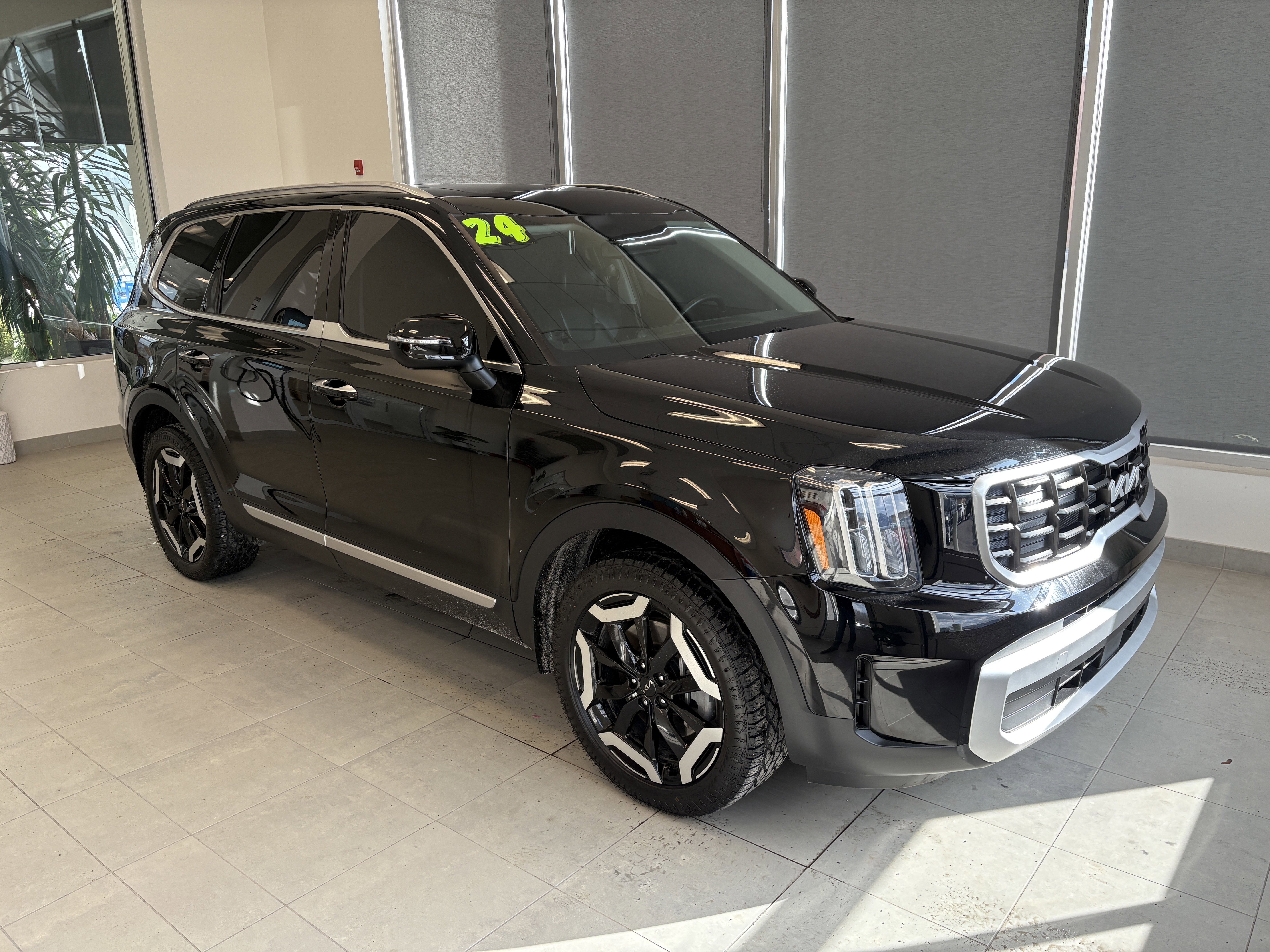 2024 Kia Telluride S